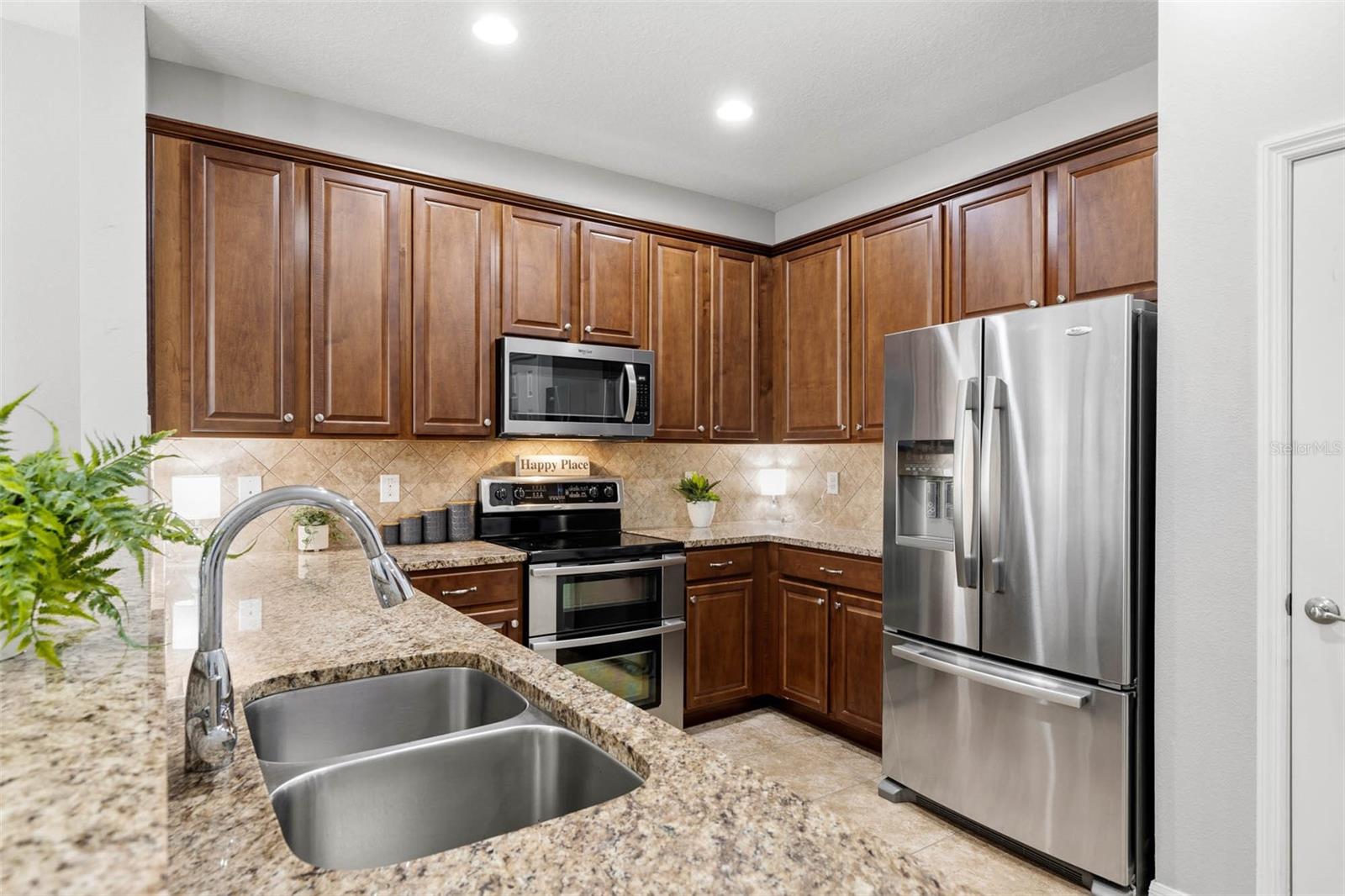 2201 BARRACUDA CT — photo 8