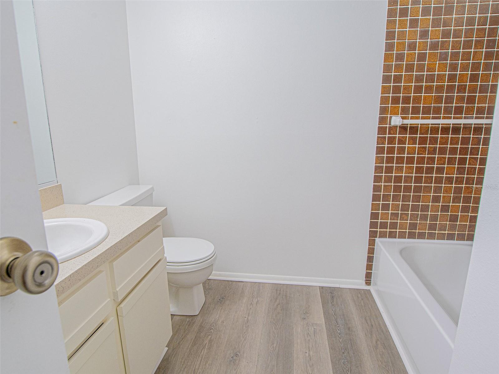 1934 PEPPERMILL DR #1934 — photo 13