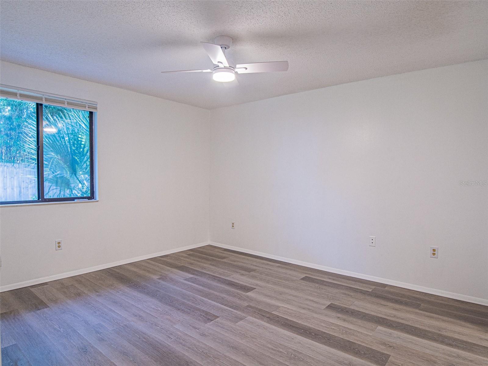 1934 PEPPERMILL DR #1934 — photo 14