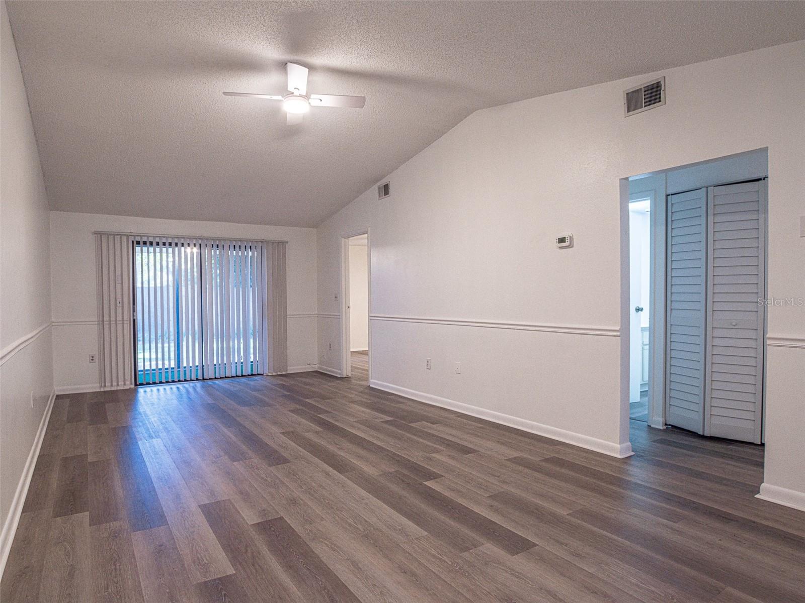 1934 PEPPERMILL DR #1934 — photo 6