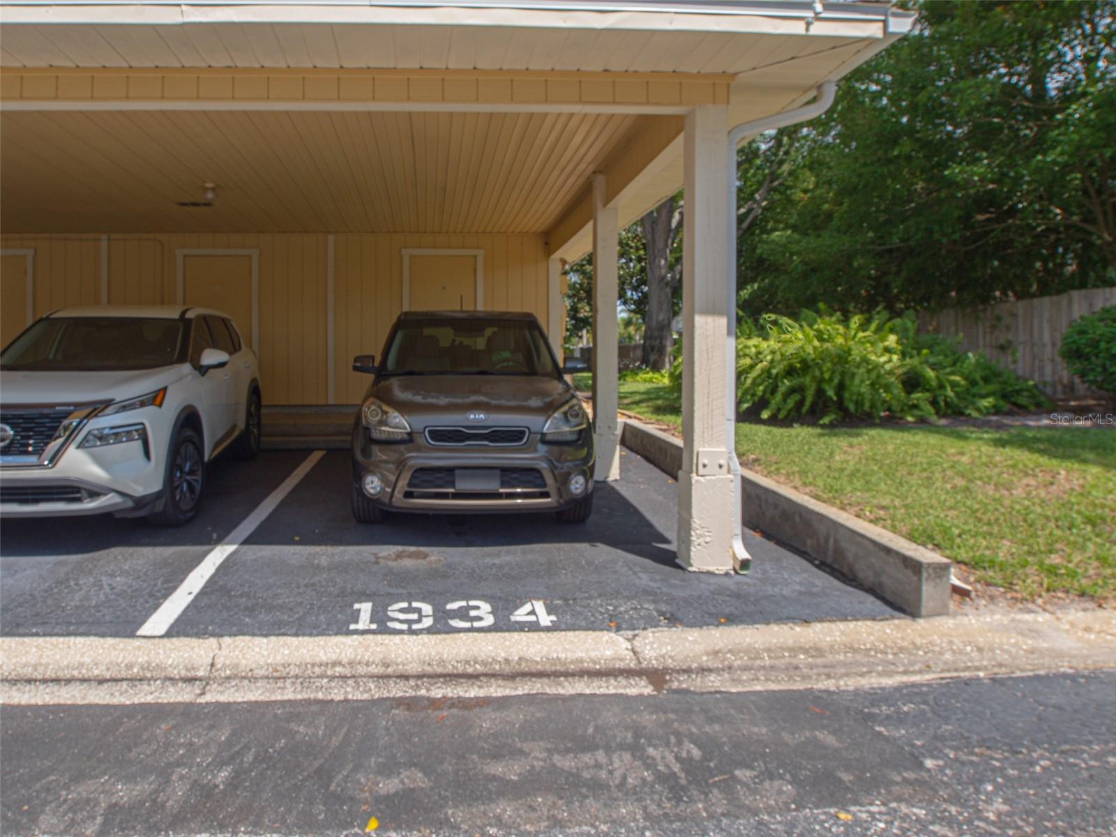 1934 PEPPERMILL DR #1934 — photo 3