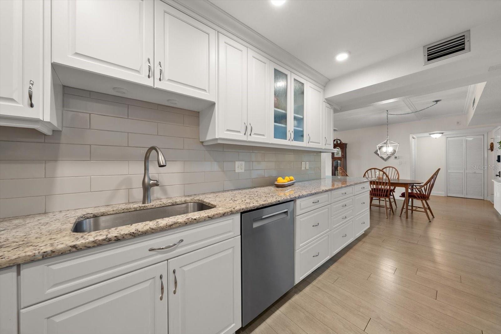 2700 BAYSHORE BLVD #11404 — photo 10