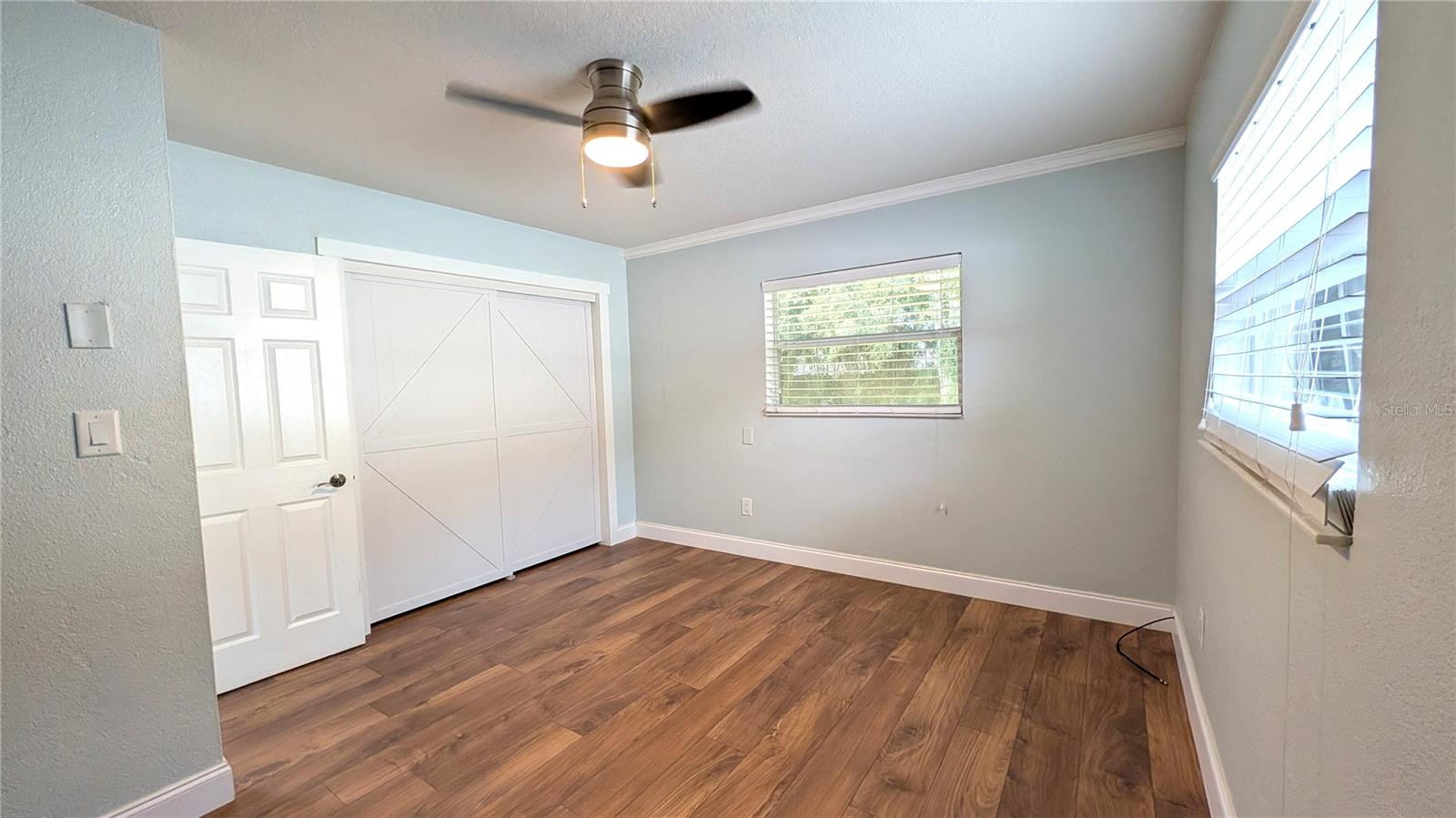 3005 W MARLIN AVE — photo 8
