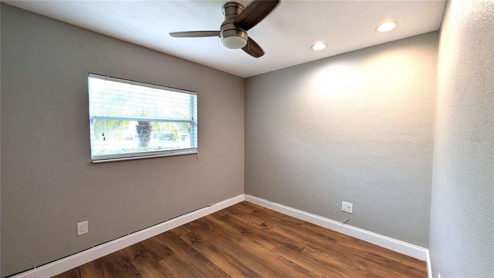 3005 W MARLIN AVE — photo 11