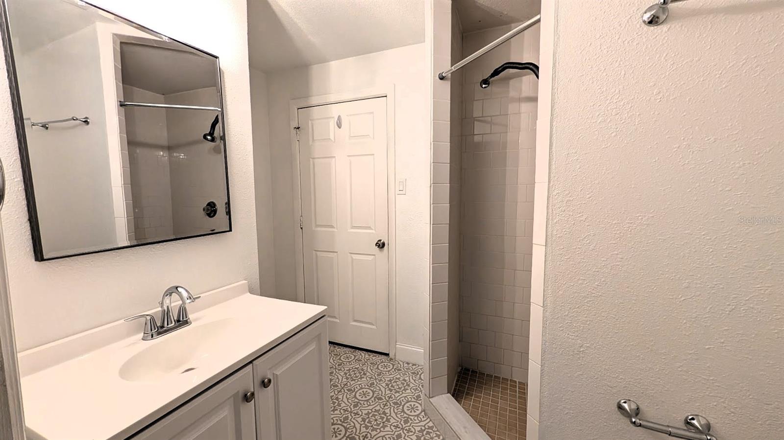 3005 W MARLIN AVE — photo 13