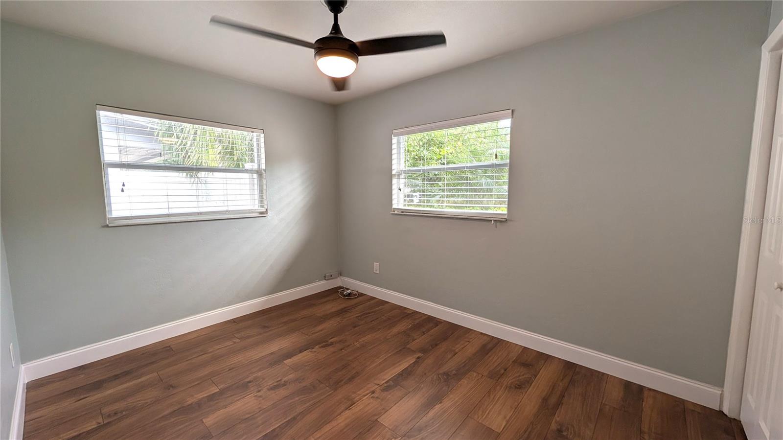 3005 W MARLIN AVE — photo 10
