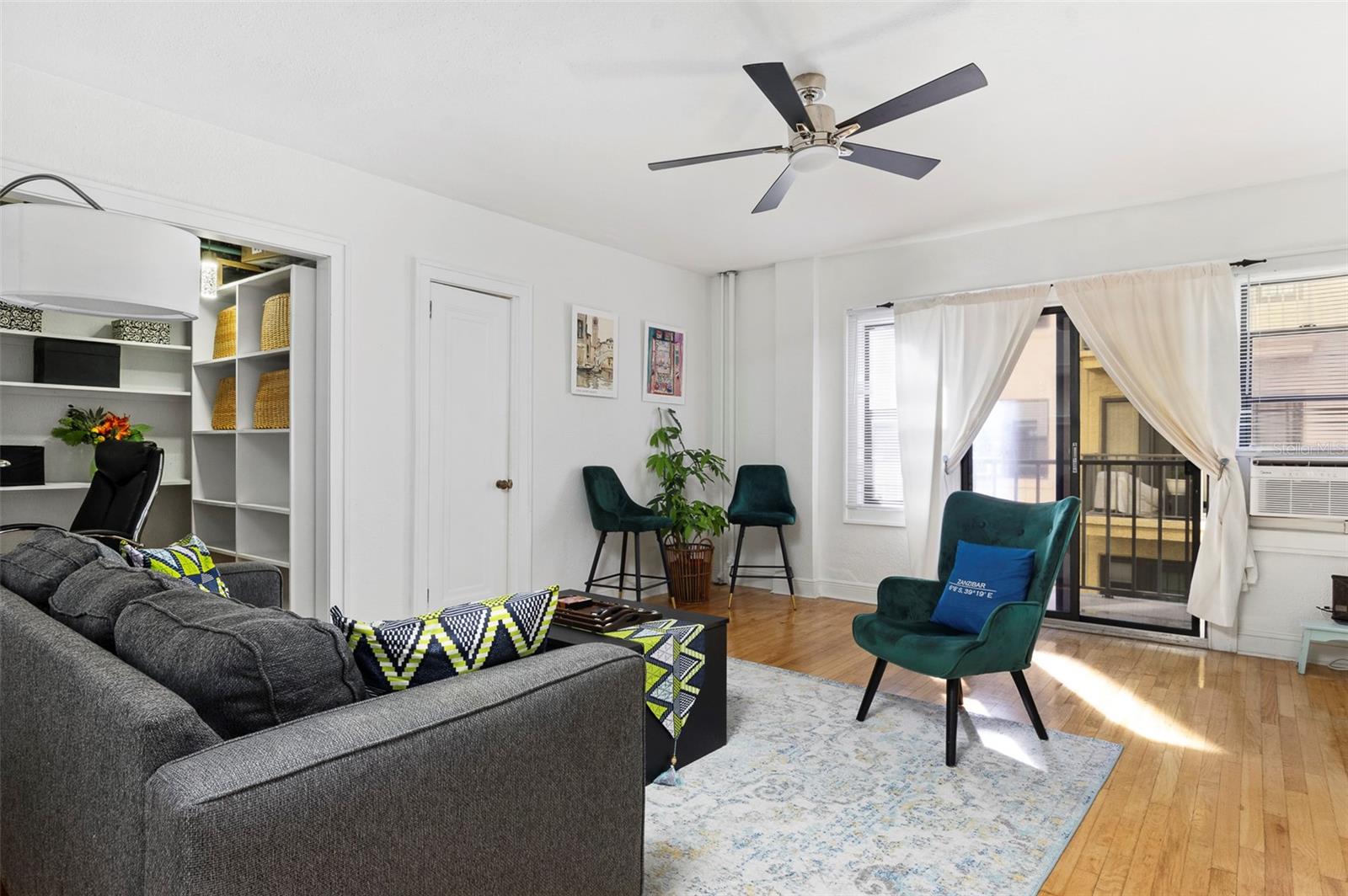 130 4TH AVE N #503 — photo 14
