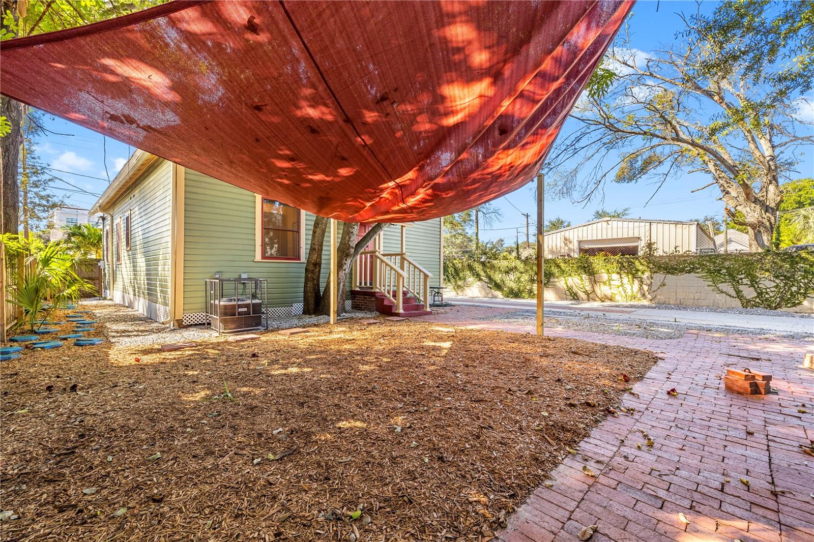 2308 E 4TH AVE — photo 43