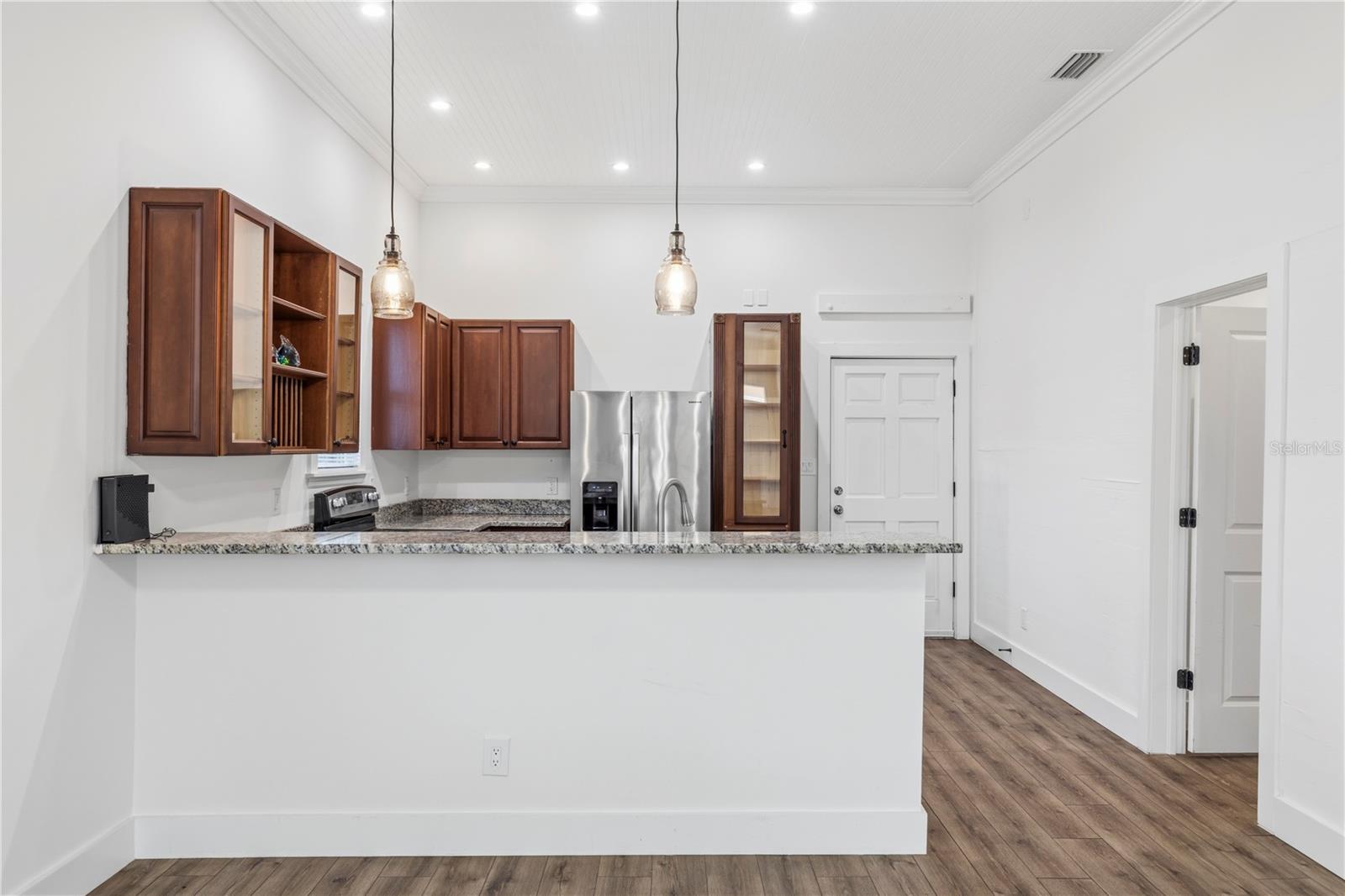 2308 E 4TH AVE — photo 17