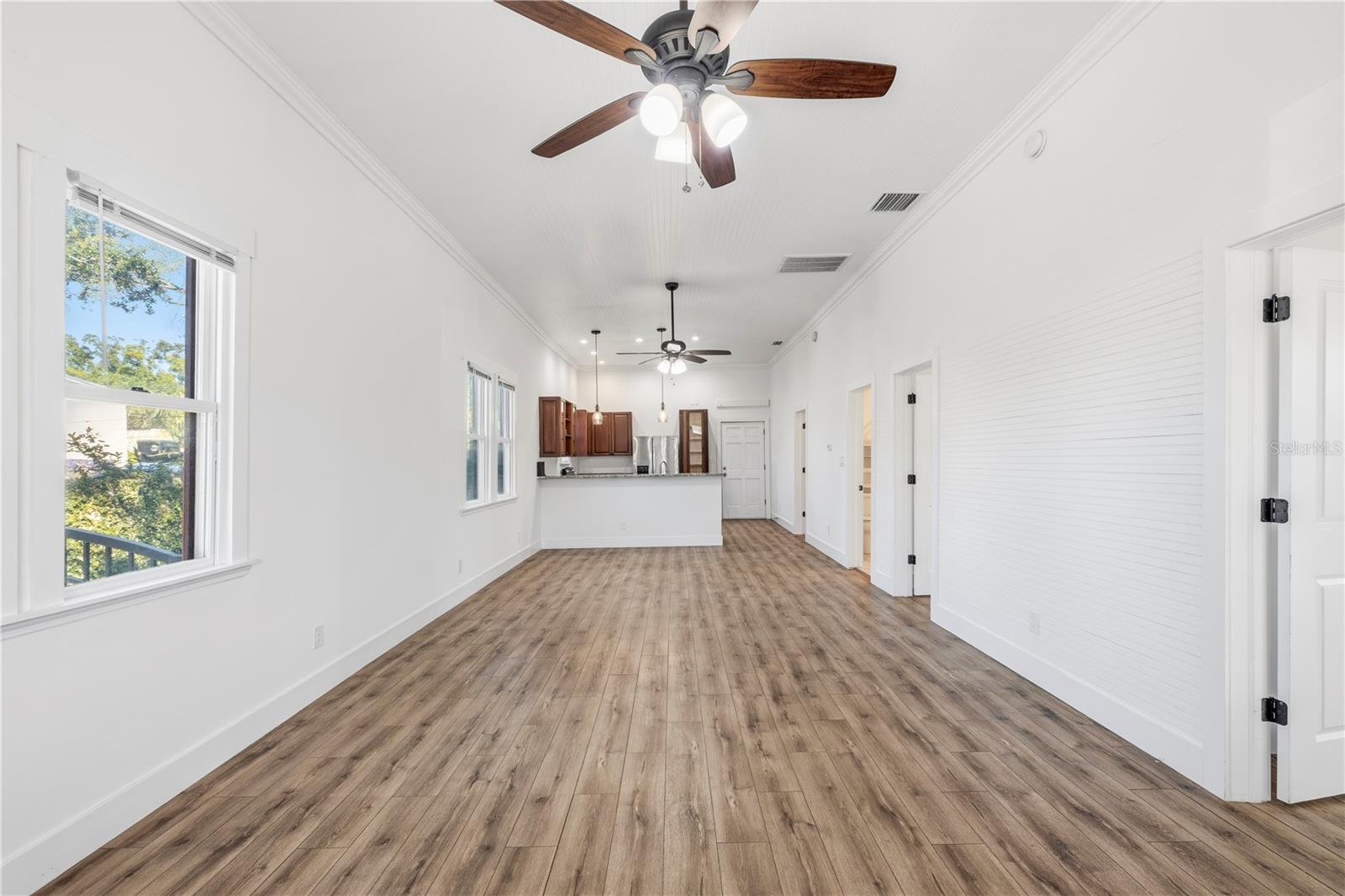 2308 E 4TH AVE — photo 10