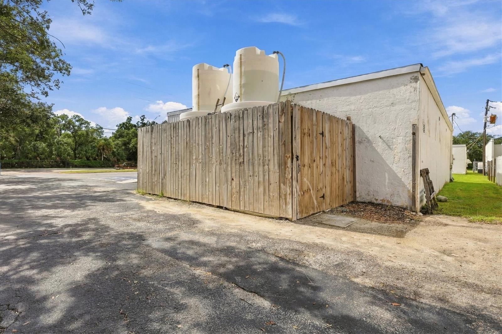 4631 BEE RIDGE RD — photo 27
