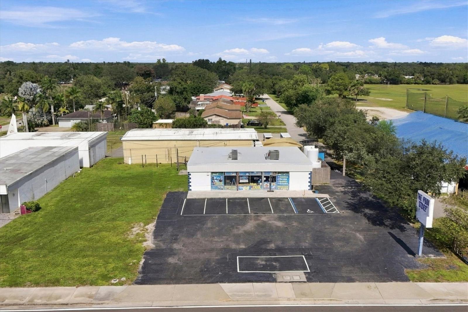 4631 BEE RIDGE RD — photo 2