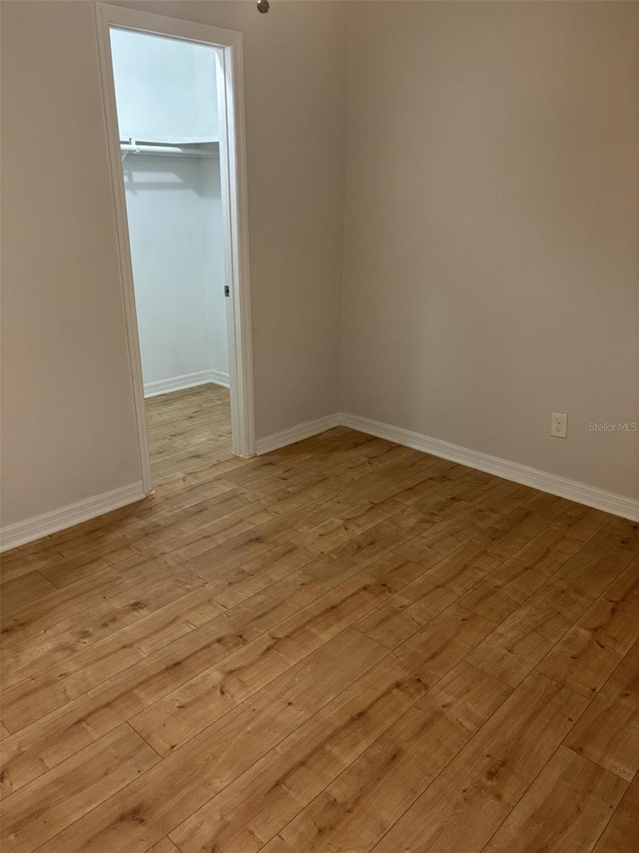 406 E GLADYS ST #B — photo 14