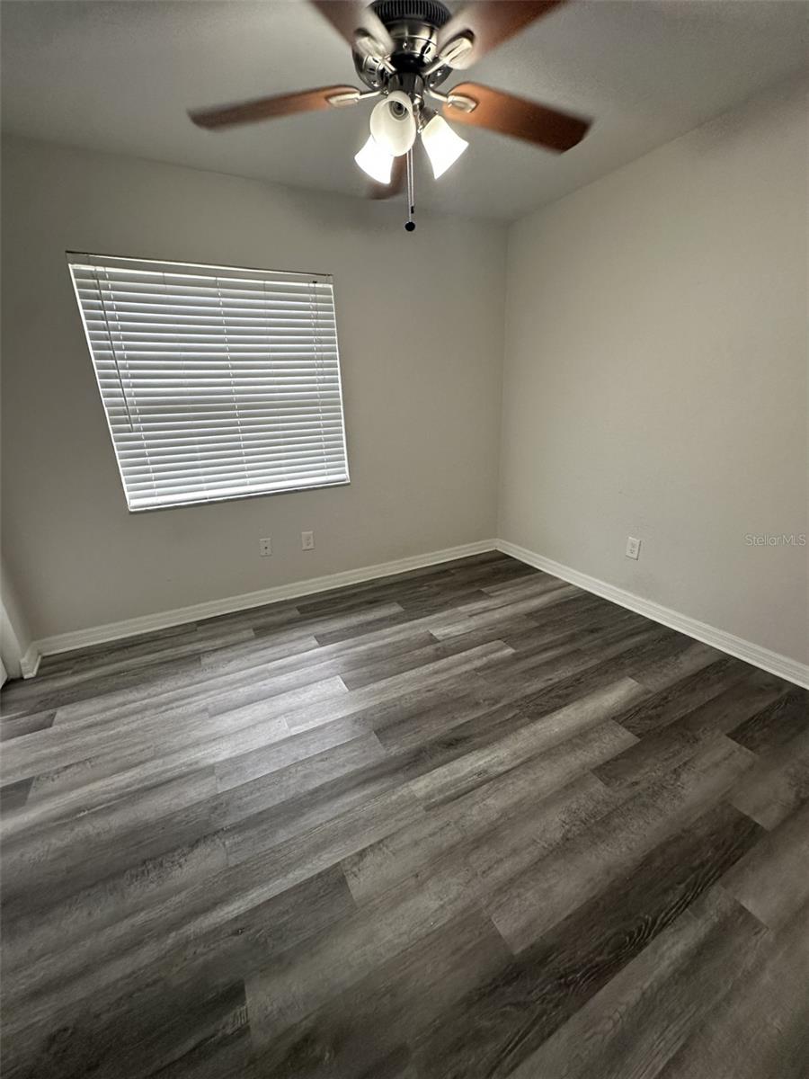 406 E GLADYS ST #B — photo 7