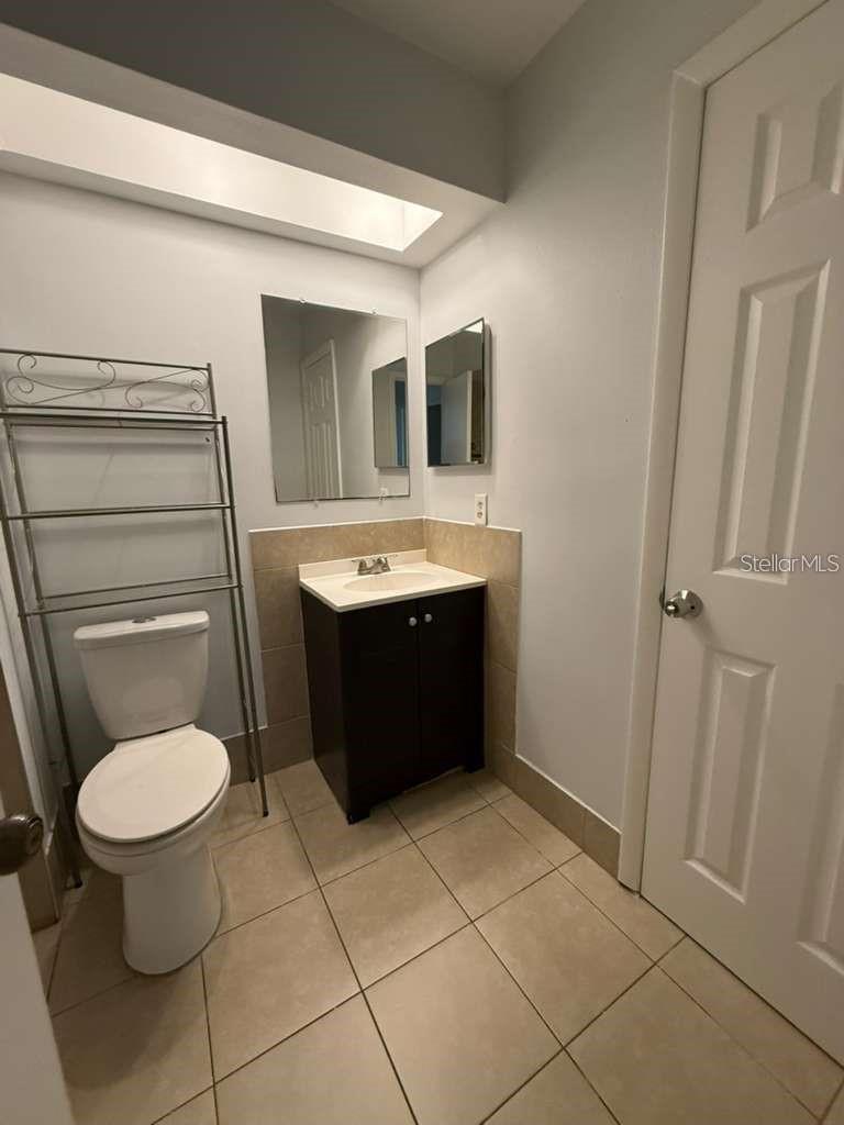 2045 SUNSET GROVE LN — photo 16