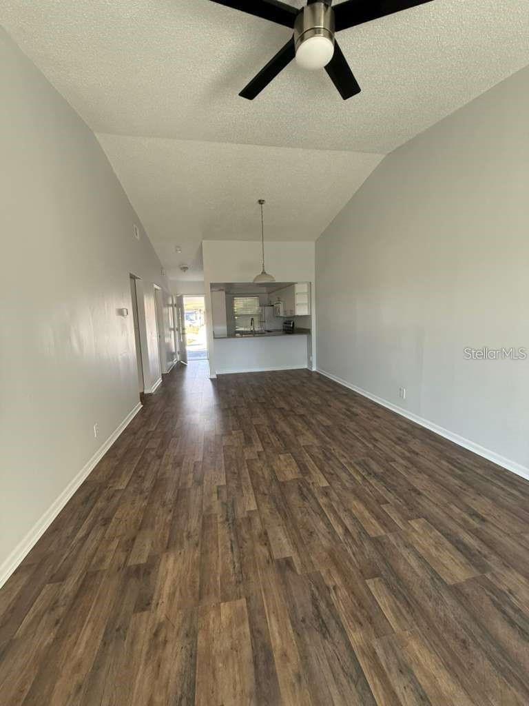2045 SUNSET GROVE LN — photo 4