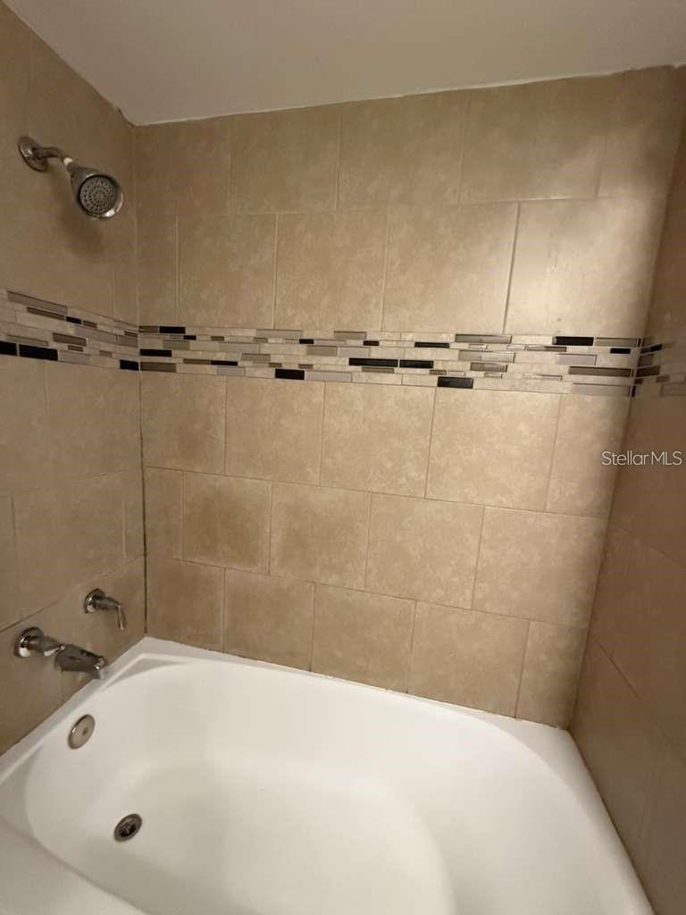 2045 SUNSET GROVE LN — photo 12
