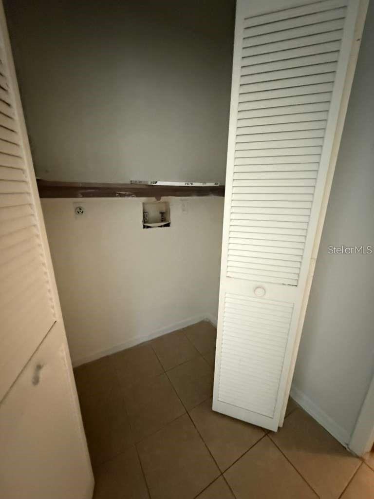 2045 SUNSET GROVE LN — photo 17