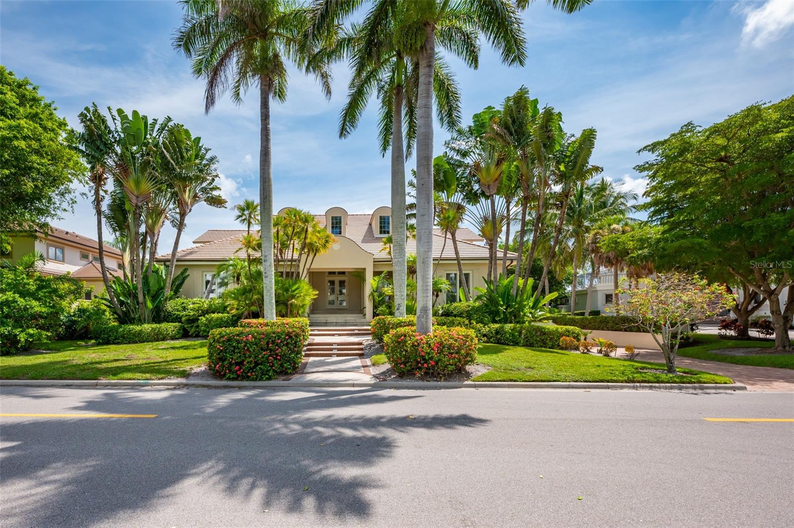 981 LONGBOAT CLUB RD — photo 17