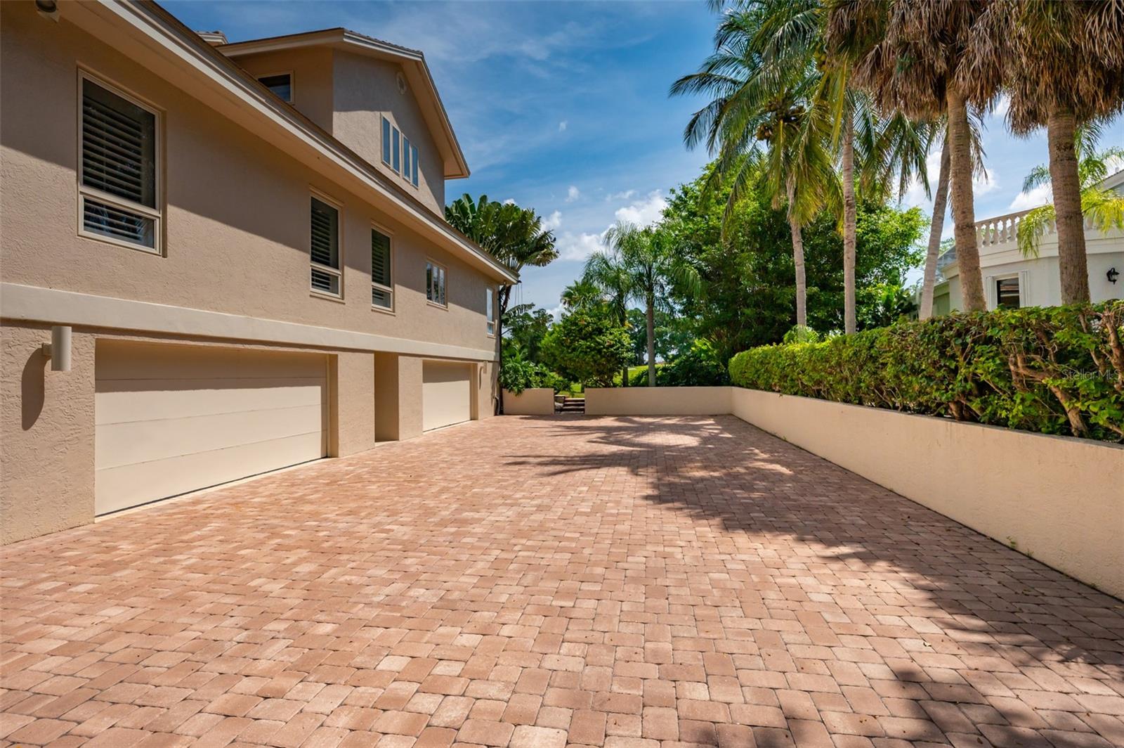 981 LONGBOAT CLUB RD — photo 23