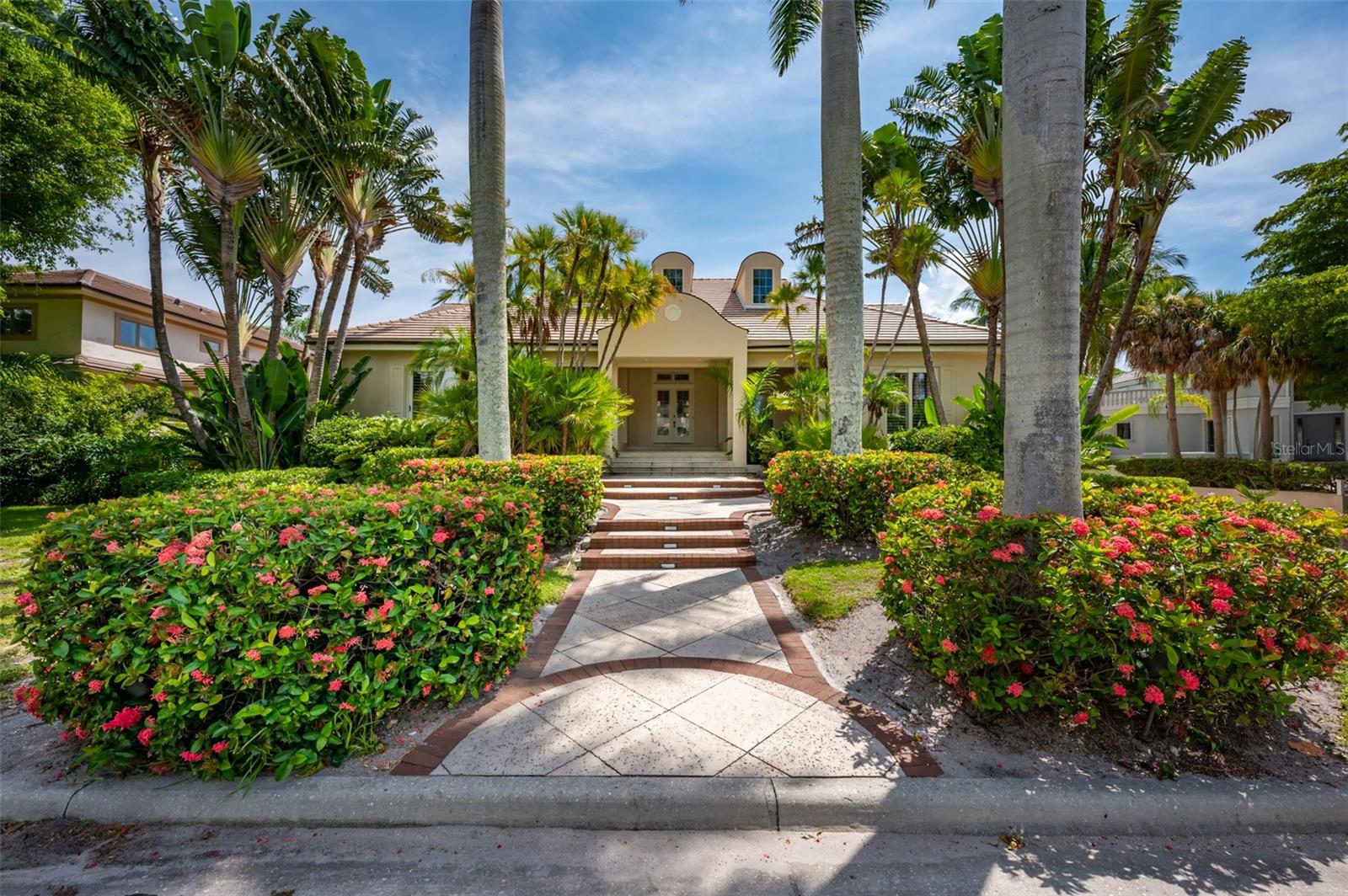 981 LONGBOAT CLUB RD — photo 25