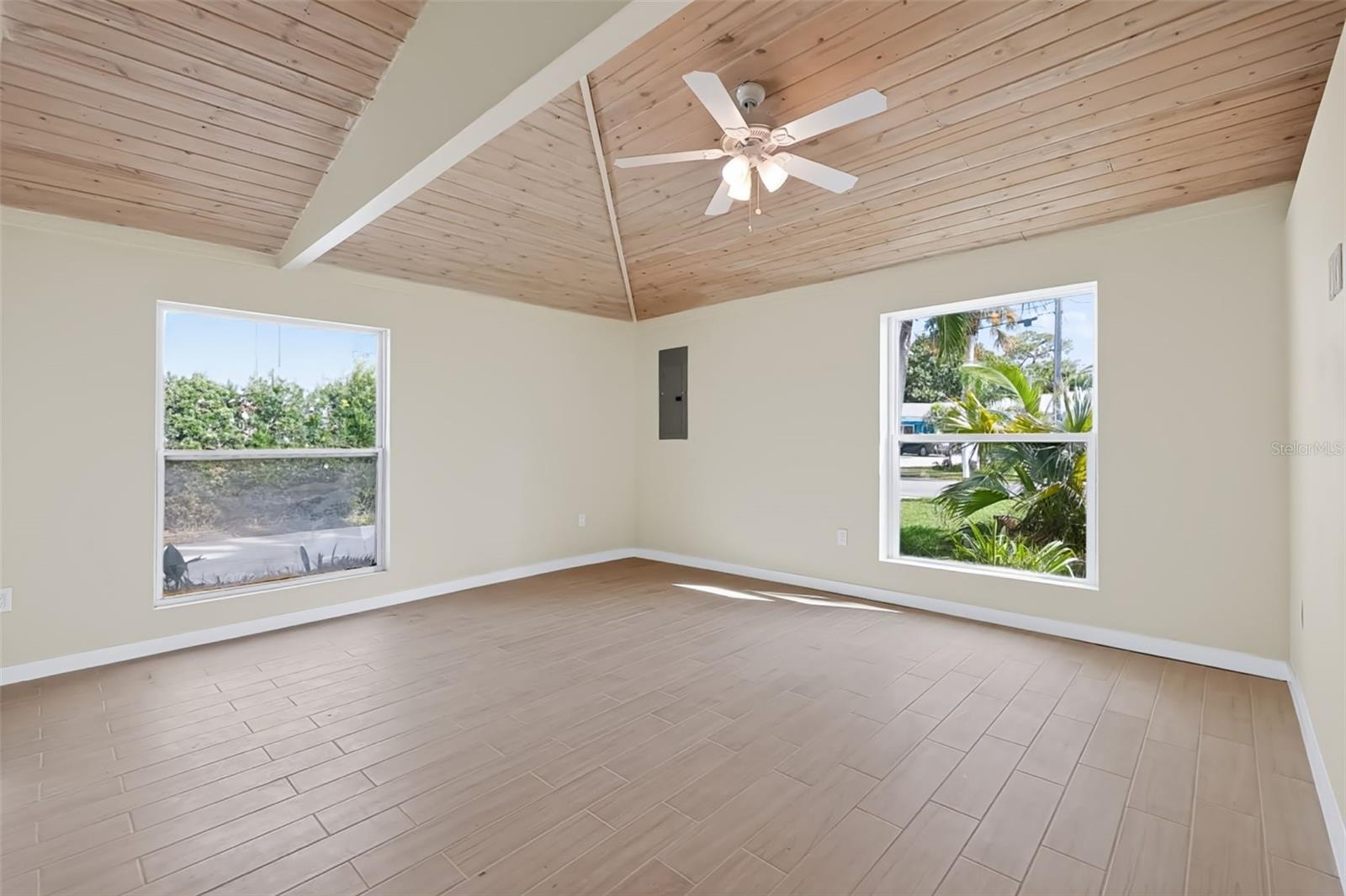 2123 BAYOU DR — photo 22