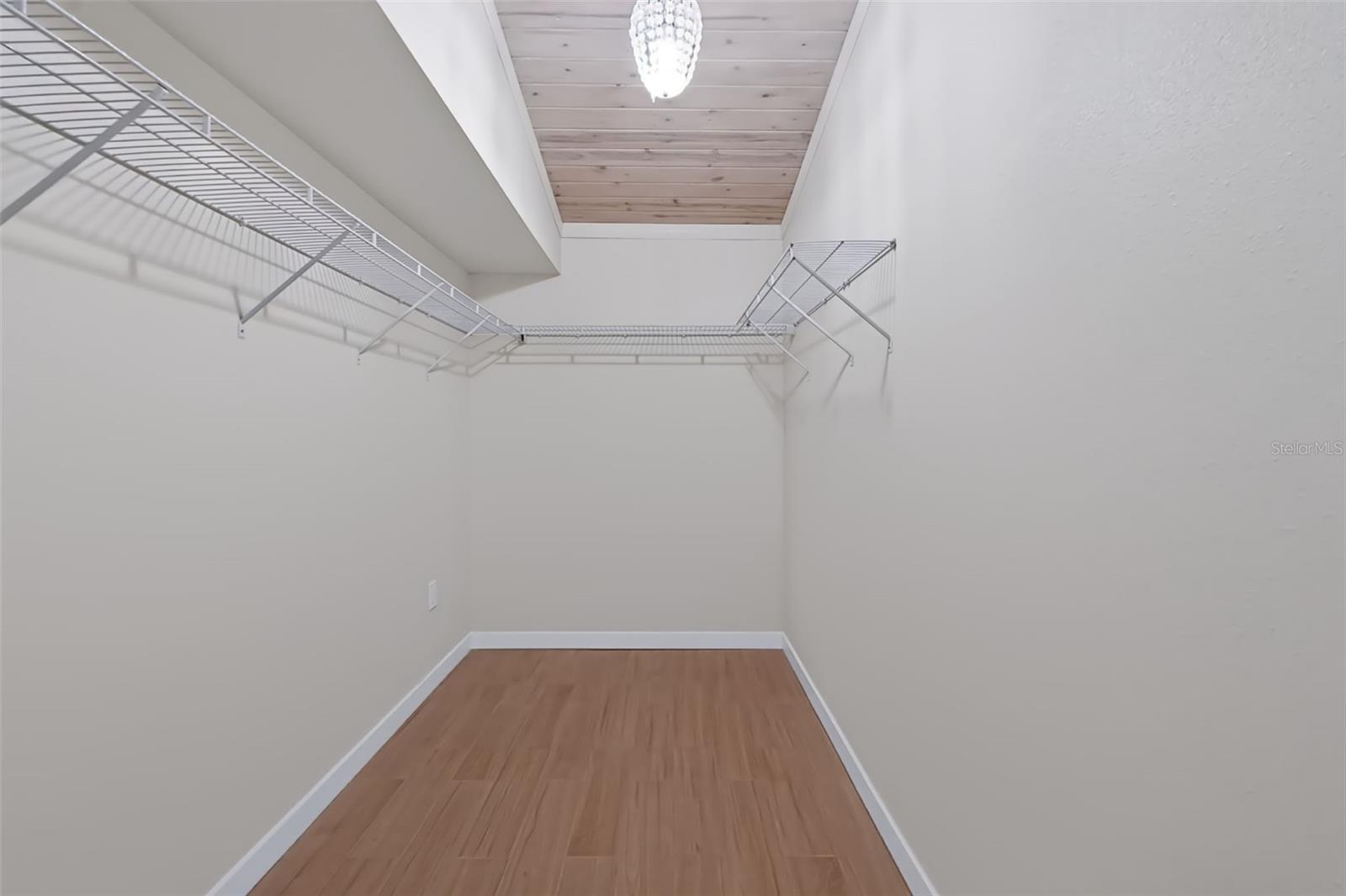 2123 BAYOU DR — photo 27
