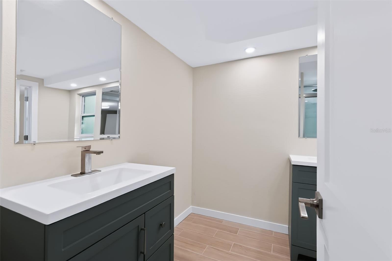 2123 BAYOU DR — photo 17
