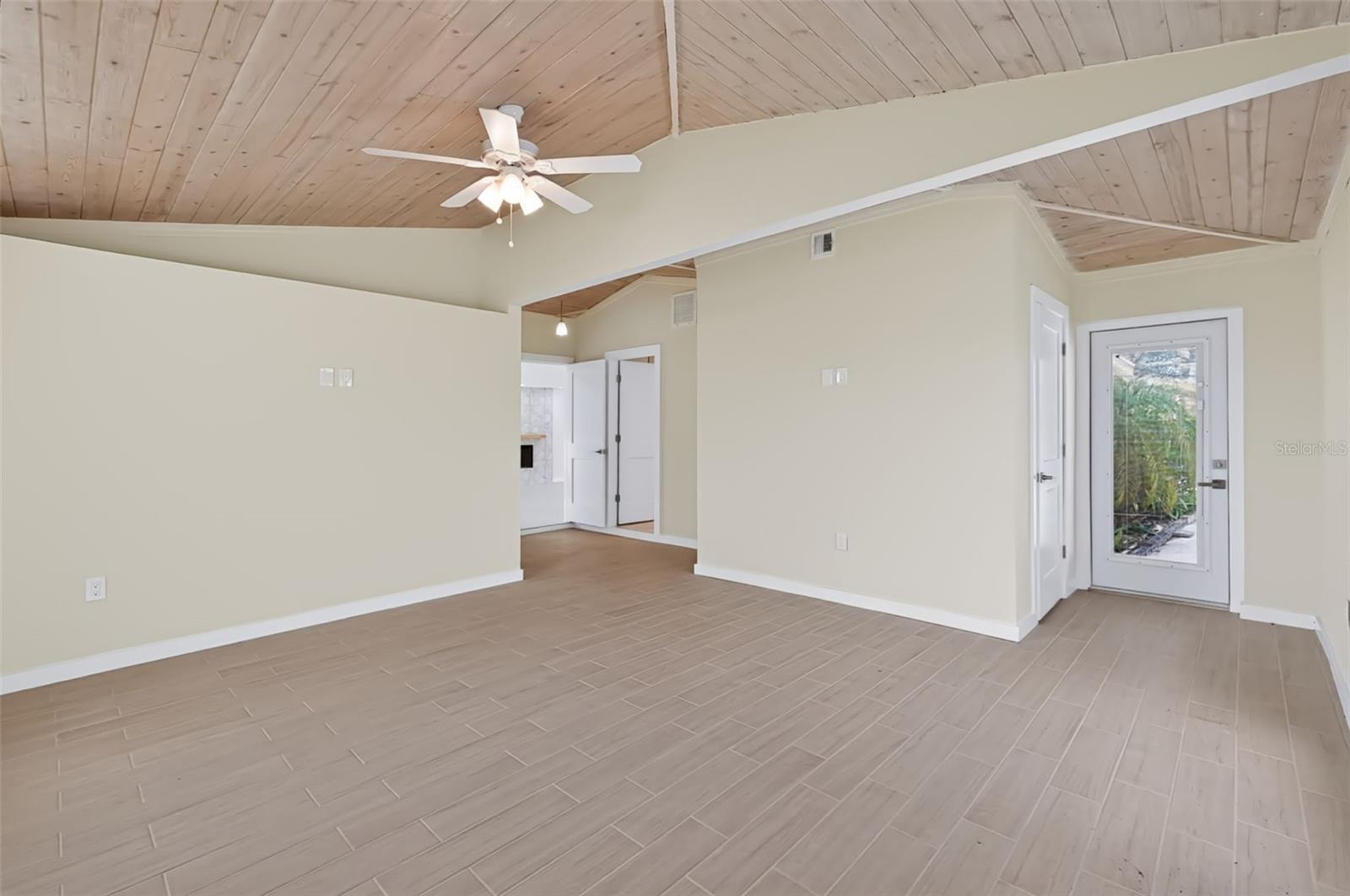 2123 BAYOU DR — photo 21