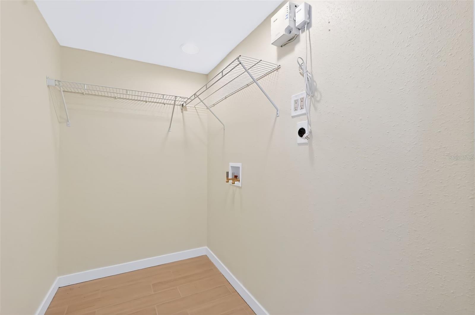 2123 BAYOU DR — photo 20