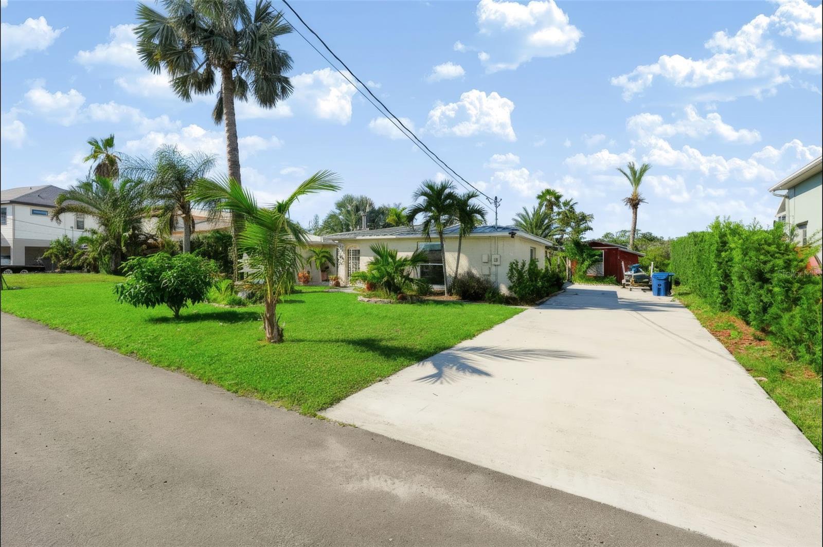 2123 BAYOU DR — photo 44
