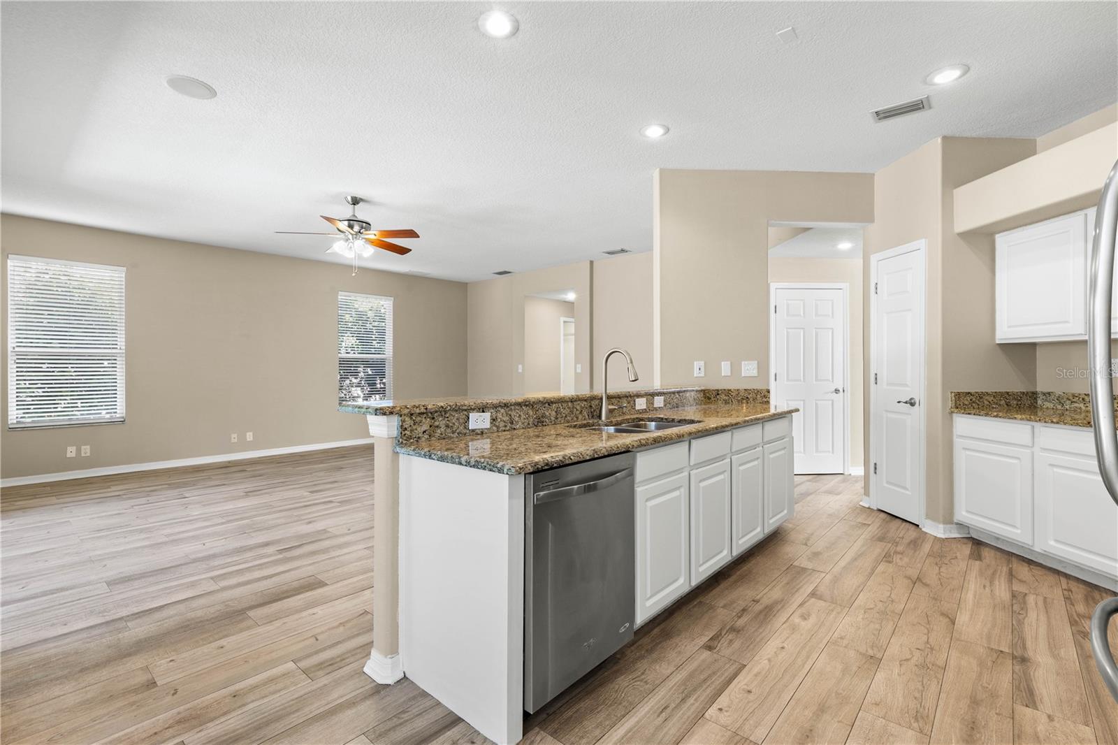 4152 GRANDCHAMP CIR — photo 13