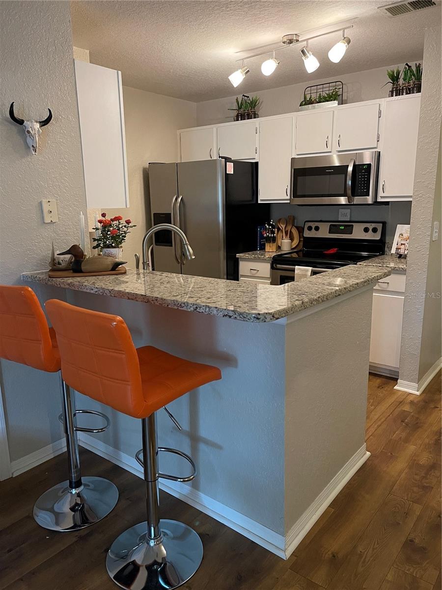 8917 MANOR LOOP #102 — photo 8