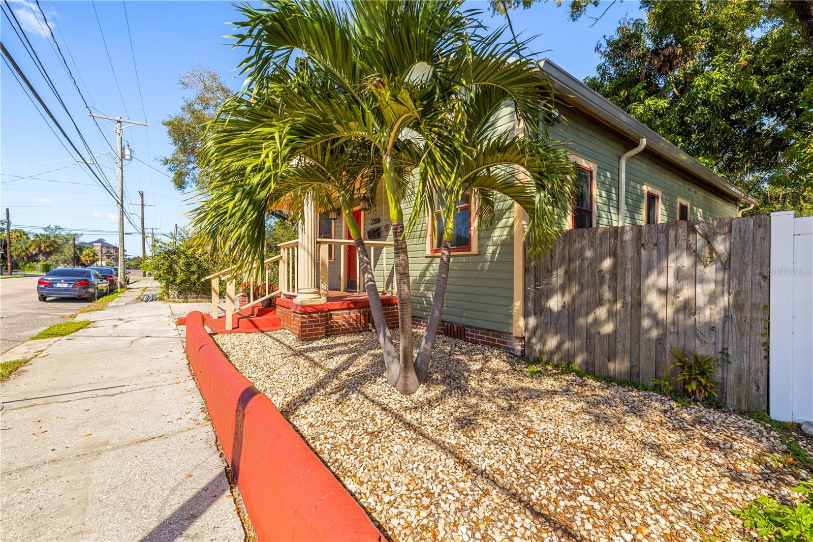2308 E 4TH AVE — photo 4