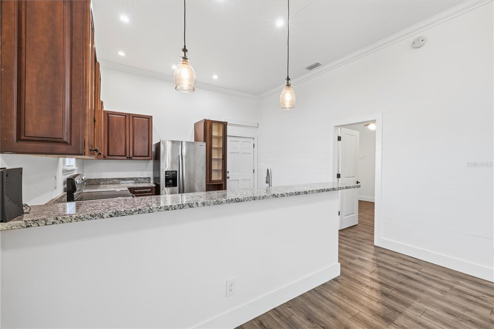 2308 E 4TH AVE — photo 17