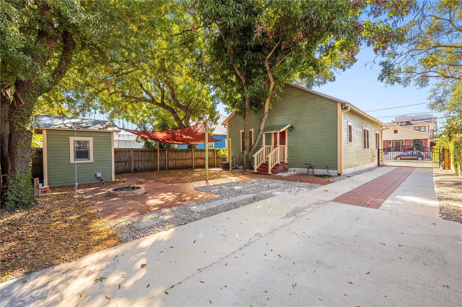 2308 E 4TH AVE — photo 40