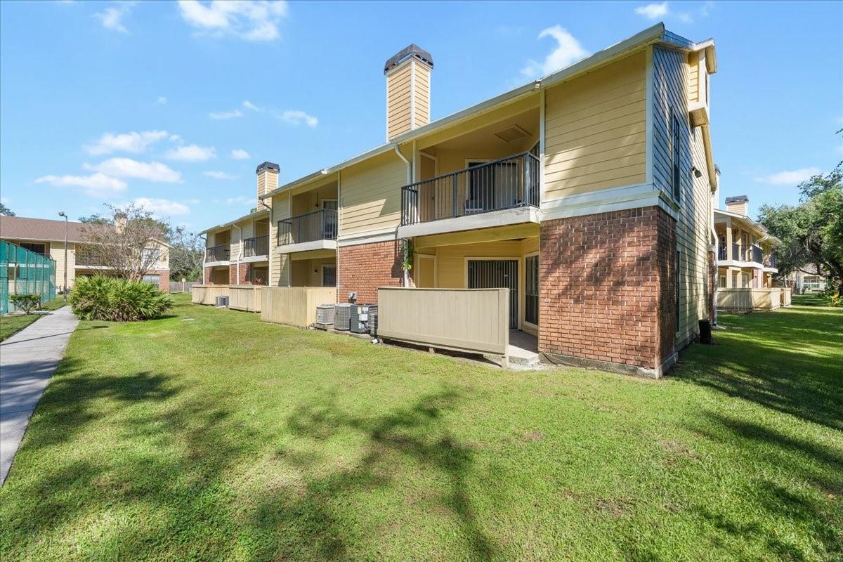 8754 MALLARD RESERVE DR #201 — photo 11