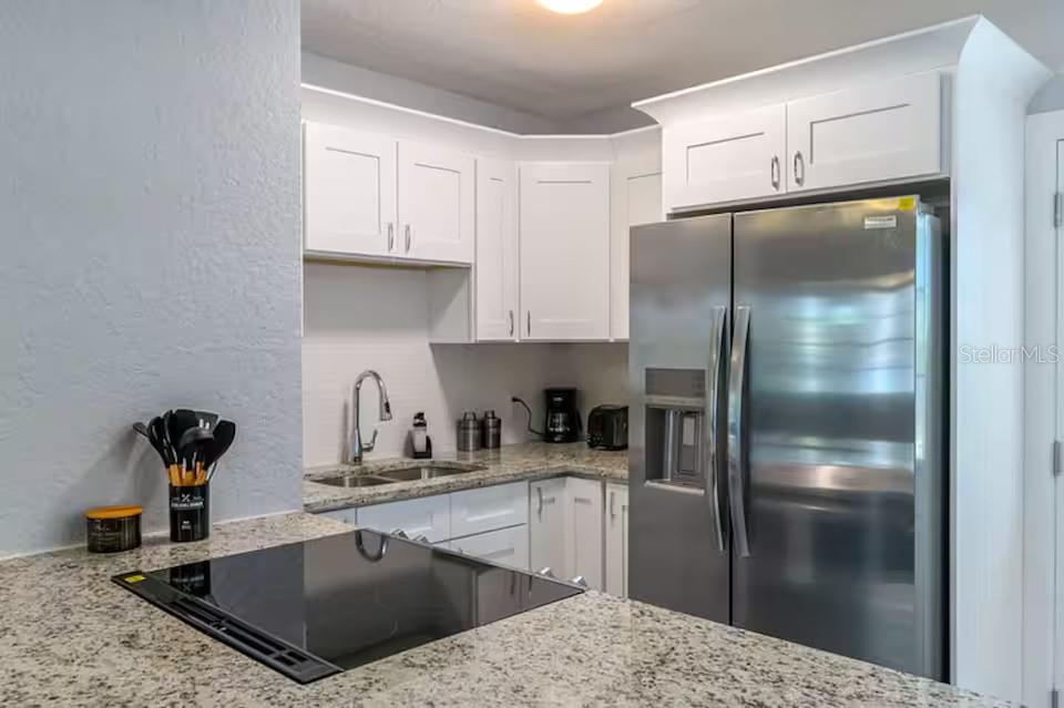 5212 S PURITAN AVE — photo 7