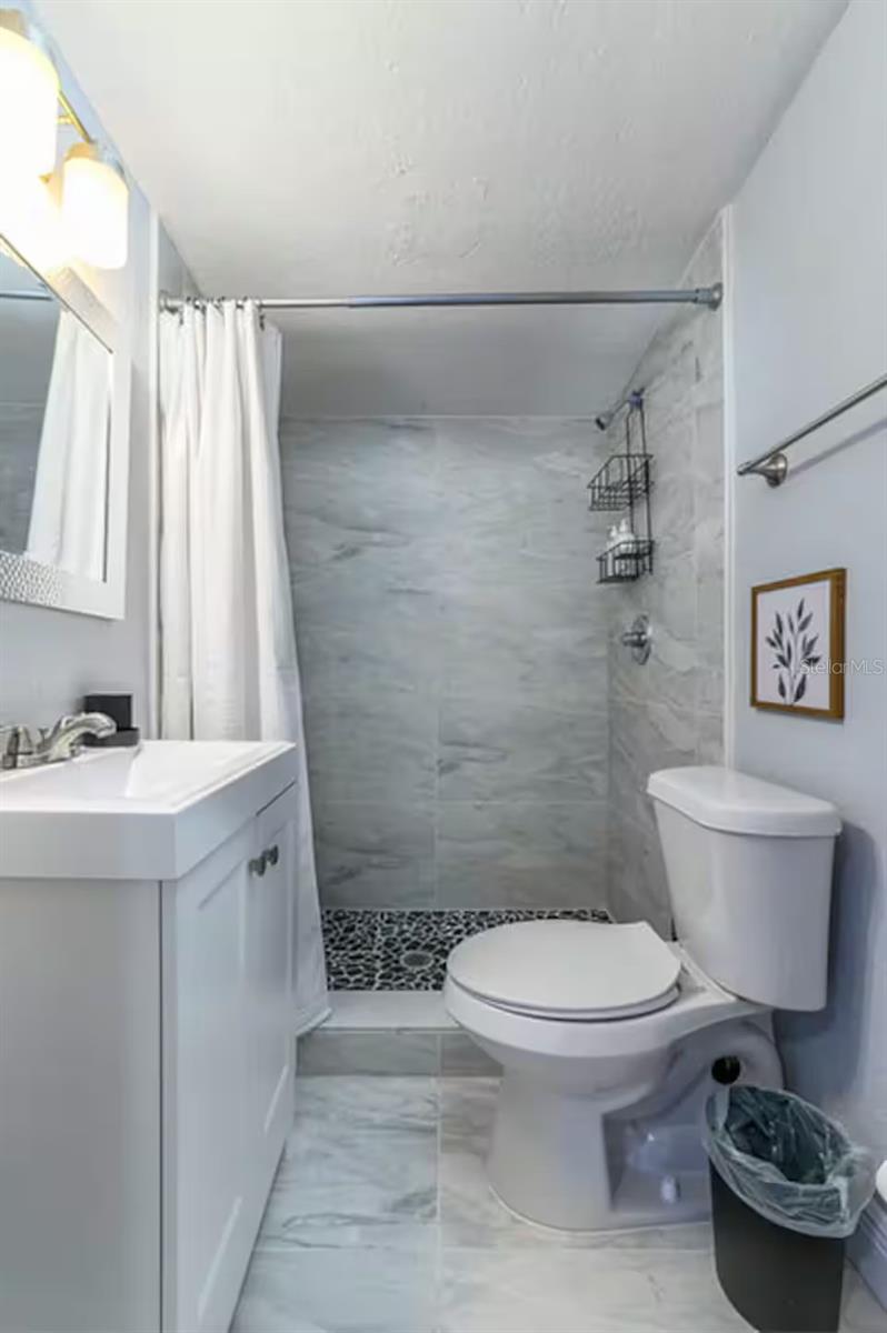 5212 S PURITAN AVE — photo 12