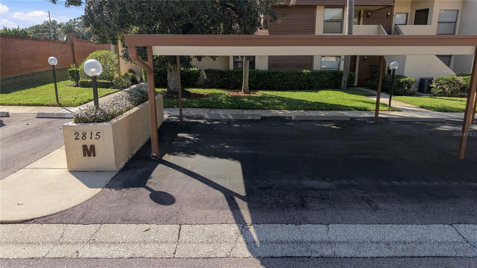 2815 COUNTRYBROOK DR #11 — photo 32
