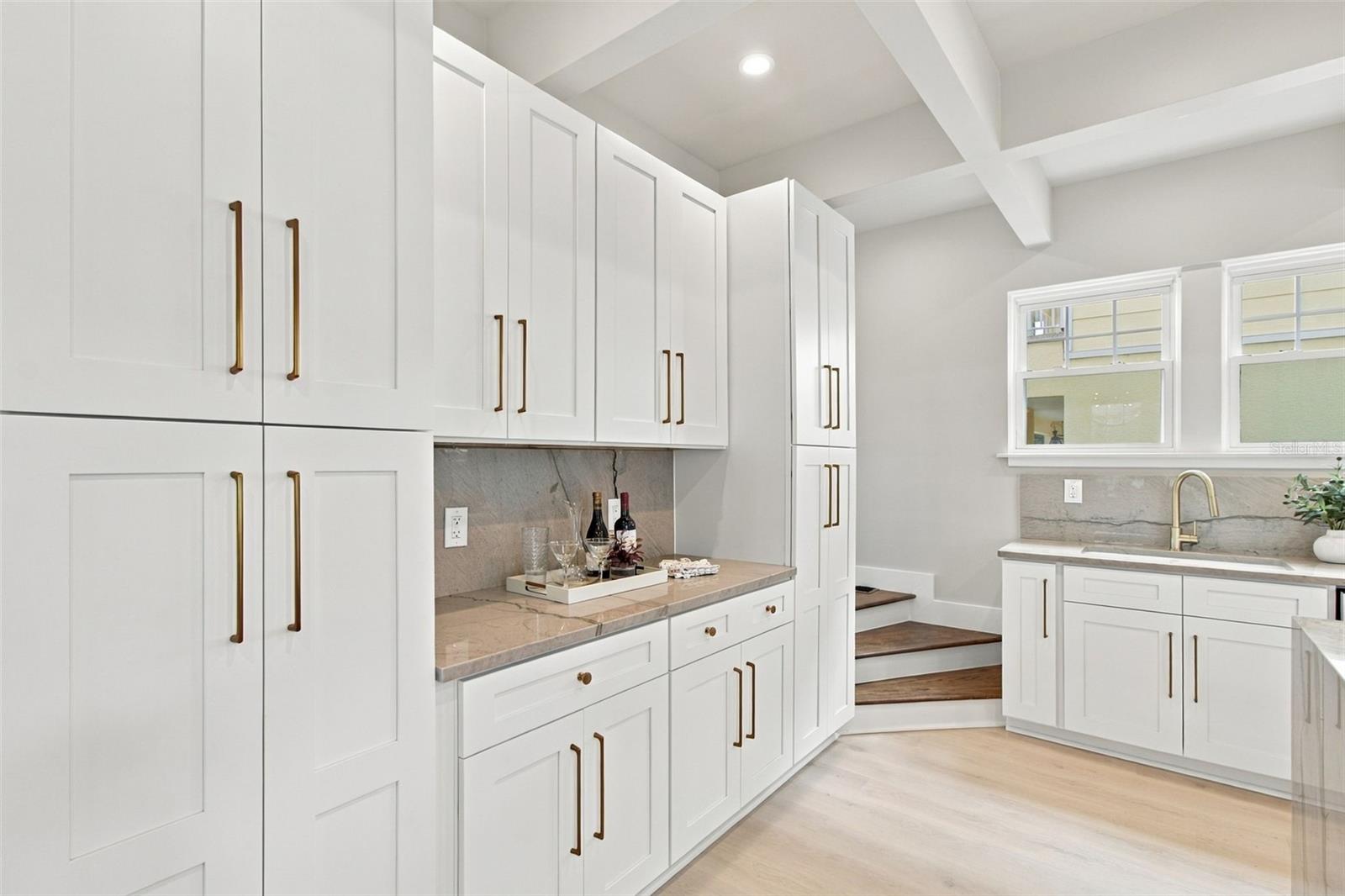 5426 VENETIAN BLVD NE — photo 38
