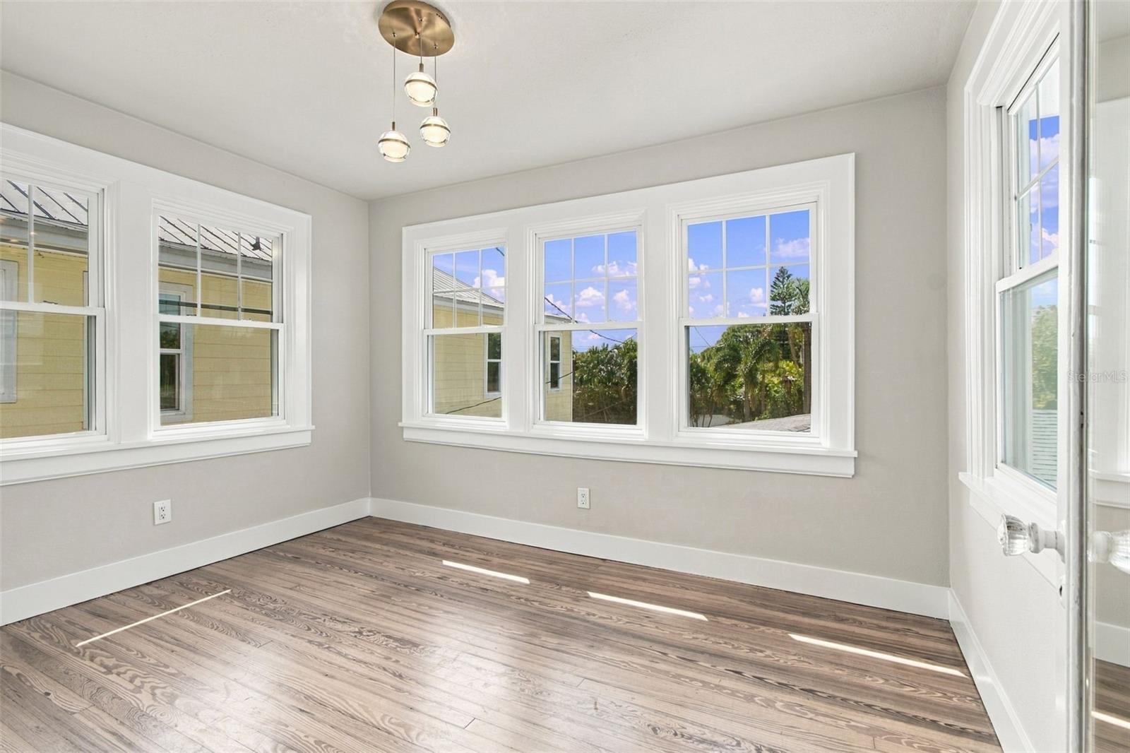 5426 VENETIAN BLVD NE — photo 74