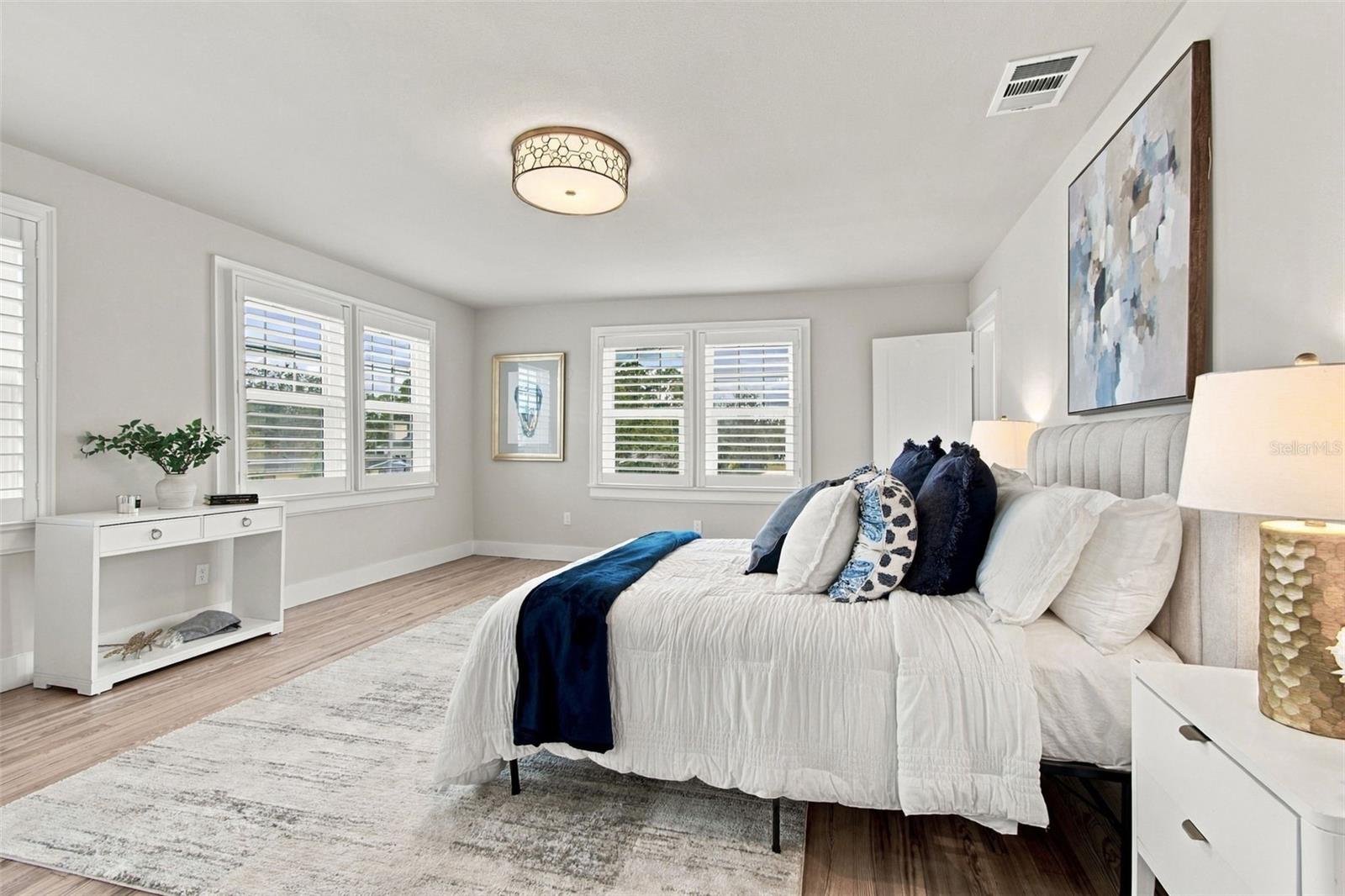 5426 VENETIAN BLVD NE — photo 49