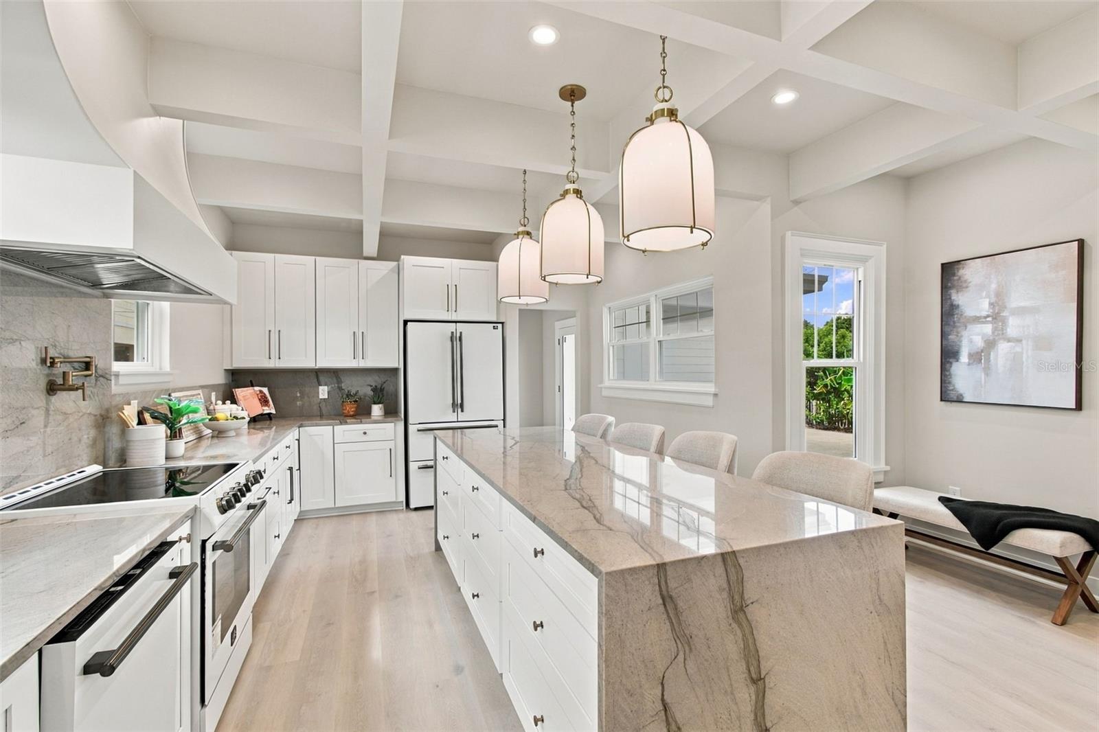 5426 VENETIAN BLVD NE — photo 31