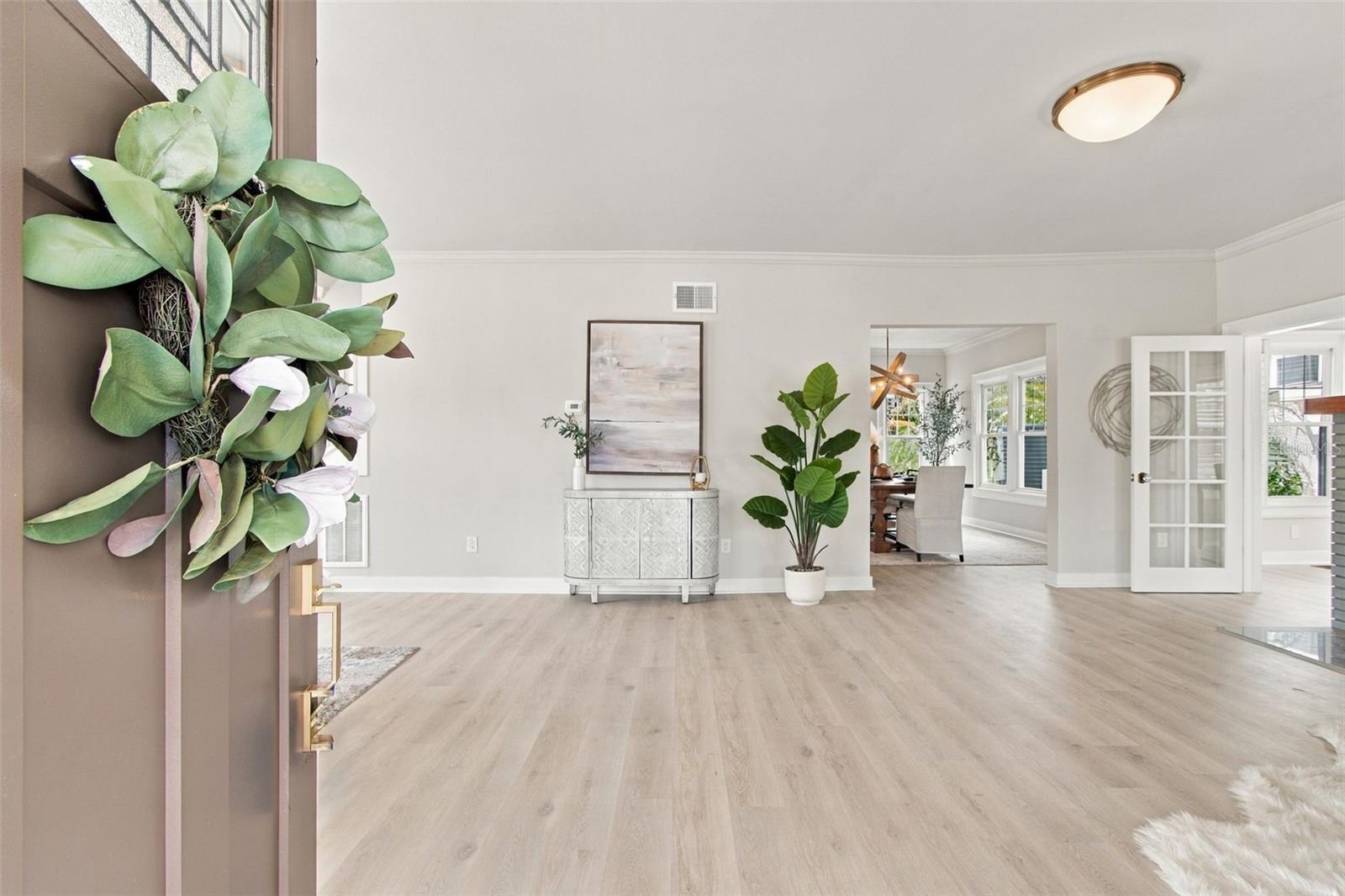 5426 VENETIAN BLVD NE — photo 10