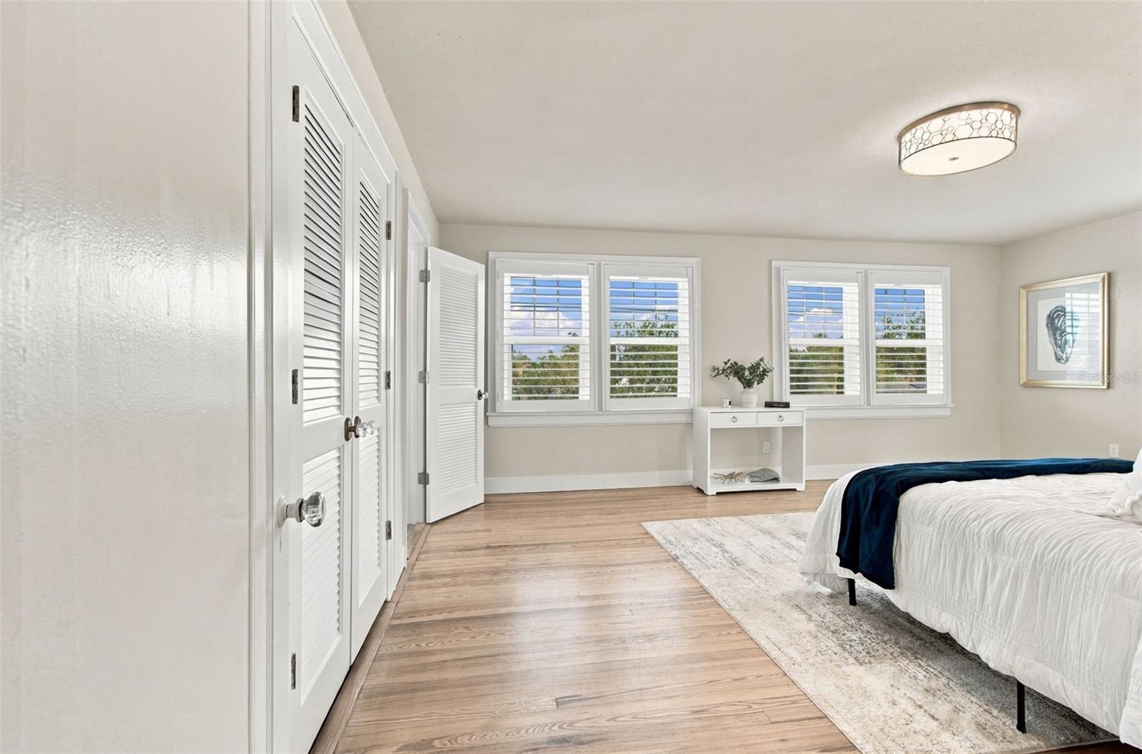 5426 VENETIAN BLVD NE — photo 48