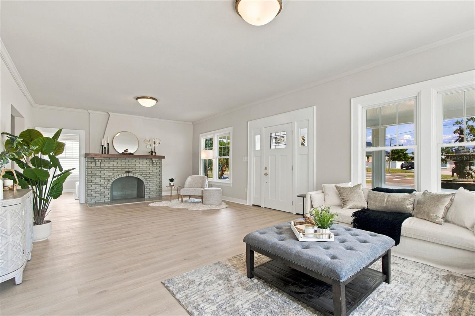 5426 VENETIAN BLVD NE — photo 14