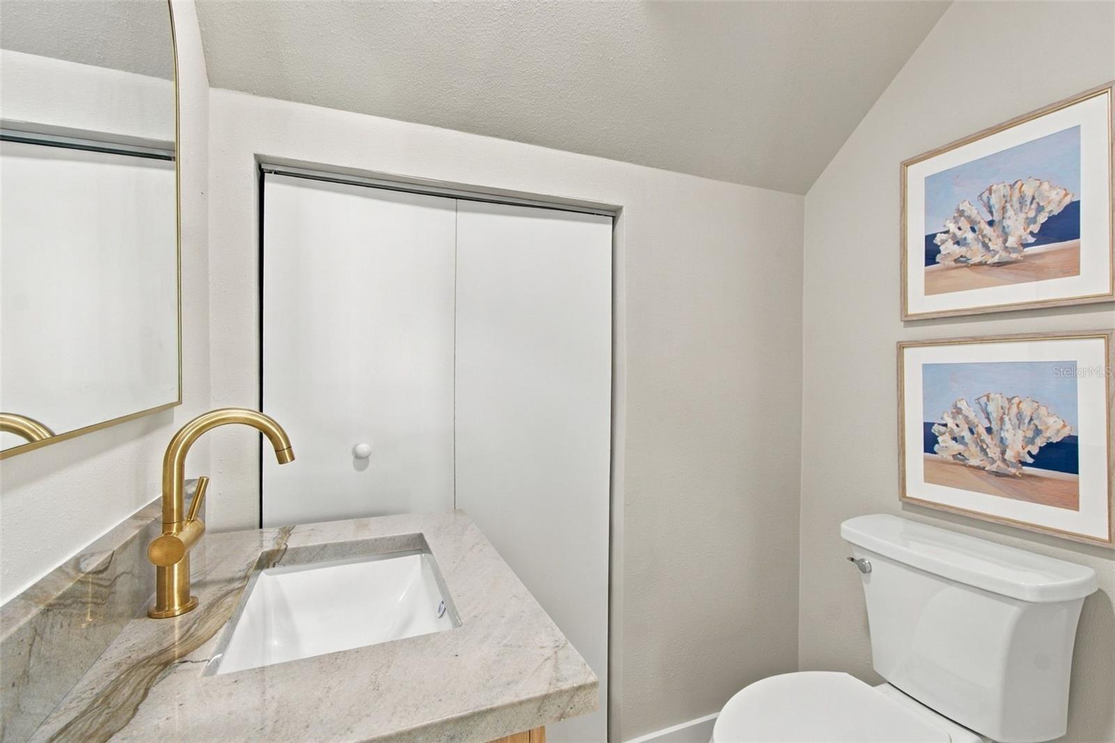 5426 VENETIAN BLVD NE — photo 23