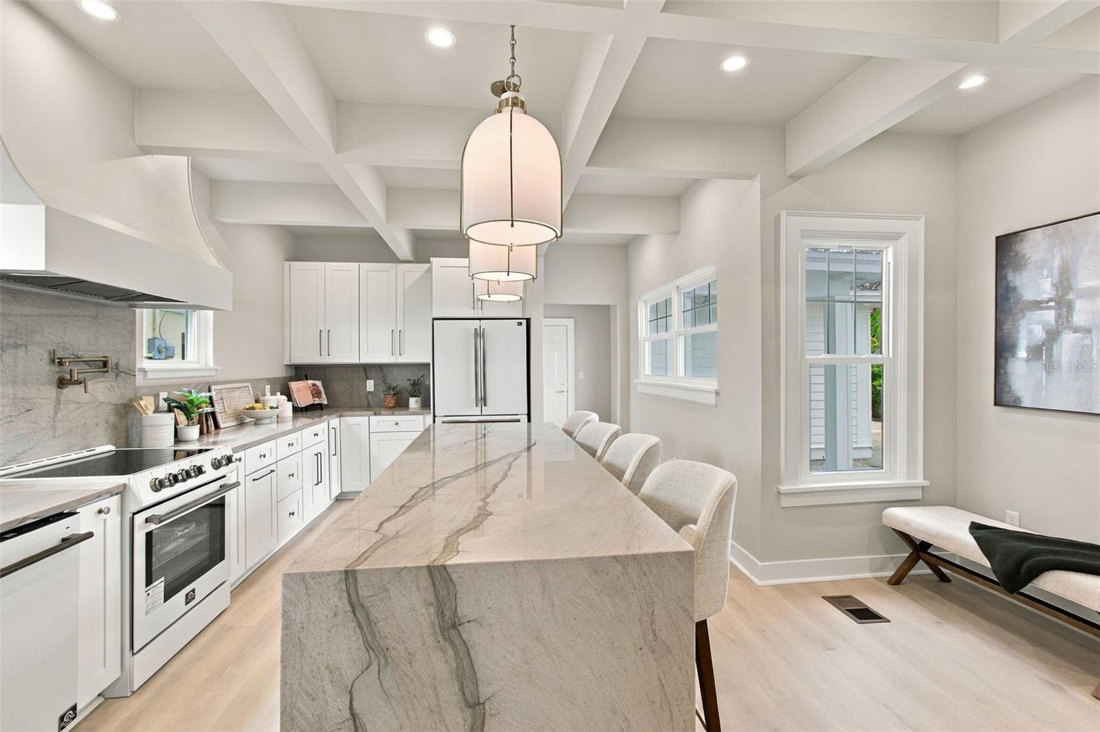 5426 VENETIAN BLVD NE — photo 30