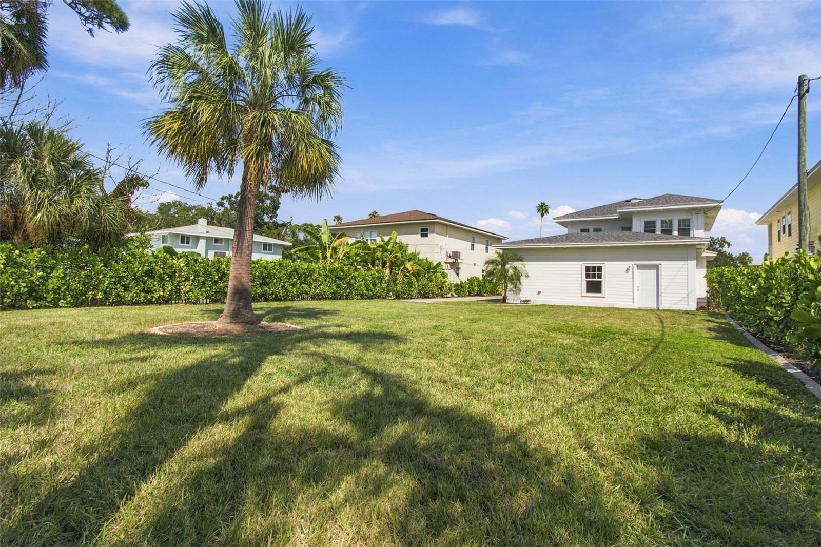 5426 VENETIAN BLVD NE — photo 85